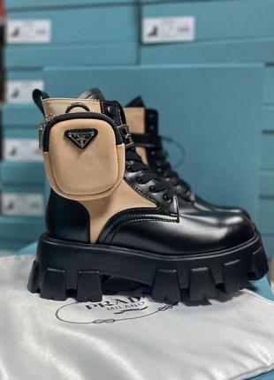 Женские ботинки prada boots zip pocket black/nude