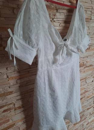 Белое платье boohoo. 5