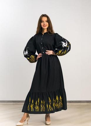 Вышитое женское платье "ласточки прямое" черное3 фото