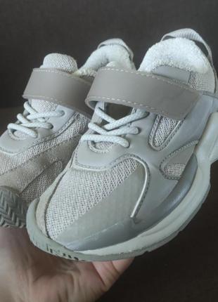 Кроссовки zara 25 размер
