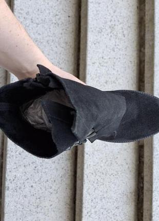 Женские ботинки с паголенком натуральный замш черные3 фото