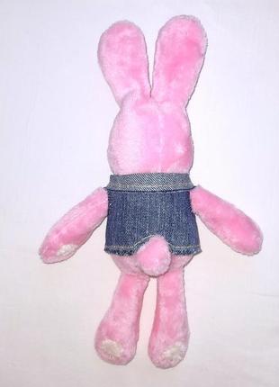 М'яка іграшка кролик, зайчик у джинсовій жилетці, 29 см3 фото