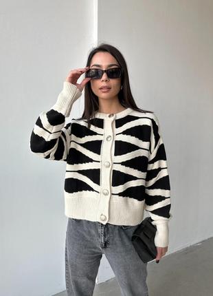 Невероятно стильный криган для твоих неповторимых образов! 😍 🤍🖤 карлиган кофта жакет