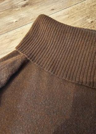 Кофта свитер с отрытыми плечами крупным вырезом3 фото