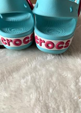 Продам босоніжки crocs j1 оригінал4 фото