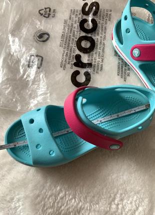 Продам босоножки crocs j1 оригинал6 фото