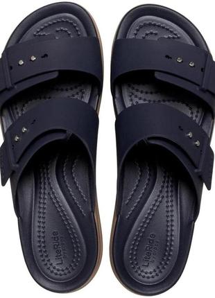 Crocs brooklyn buckle low шльопанці на платформі жіночі крокс.2 фото