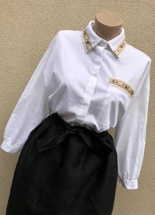 Белая рубашка,блуза,удлиеннная спинка,вышивка стразы,кружево5 фото