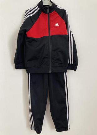 Костюм спортивний на хлопчика adidas