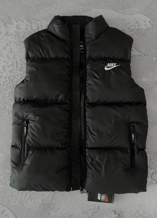 Чоловіча демісезонна дута жилетка nike з вишитим логотипом