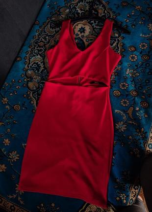 Платье bik bok. красное, в идеальном состоянии, летнее платье.1 фото