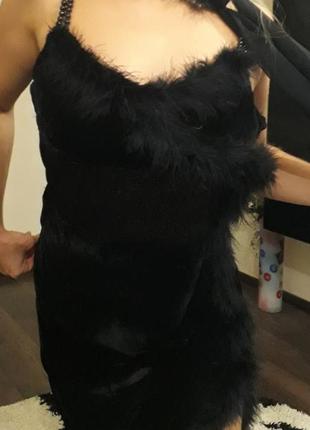Плаття плаття велюрове оксамитове зі страусиним пір'ям