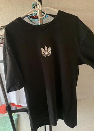 Футболка adidas