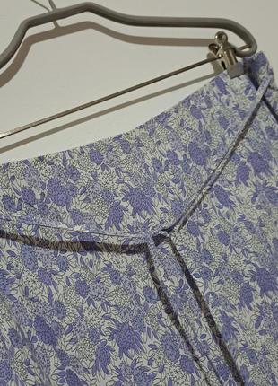 100% вискоза натуральная фирменная юбка миди легкая лавандовый цветочек5 фото