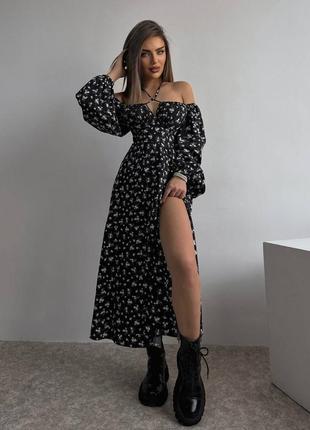 Принтованное платье с разрезом