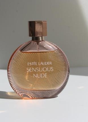 Парфумована вода estée lauder sensuous nude 50 ml