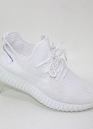 Чоловічі літні білі зручні дихаючі кросівки yeezy сітка,на легкій підошві,чоловіче літнє взуття1 фото