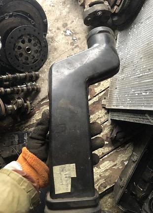Патрубок воздушный mercedes 1111400012