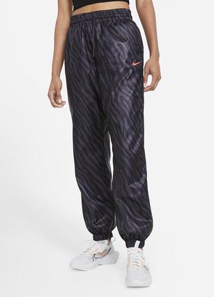 Спортивные штаны nike site icon clash