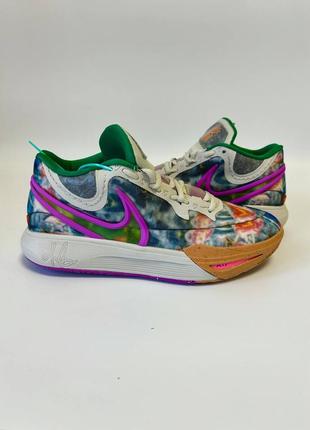 Nike bronze 8 “circle of life”