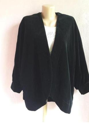 Велюровий чорний піджак