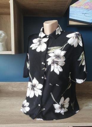 Натуральная вискозная рубашка в цветы. цветочная свободная рубашка короткий рукав pull &amp; bear4 фото