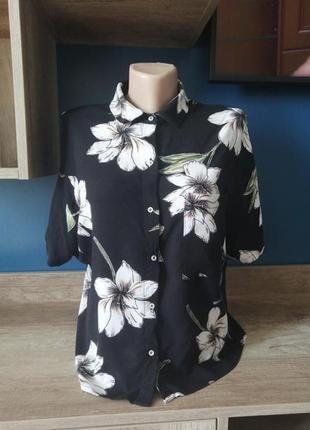 Натуральная вискозная рубашка в цветы. цветочная свободная рубашка короткий рукав pull &amp; bear1 фото