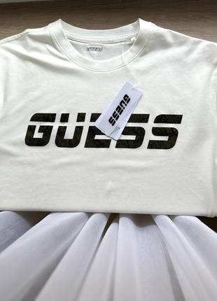 Футболка guess