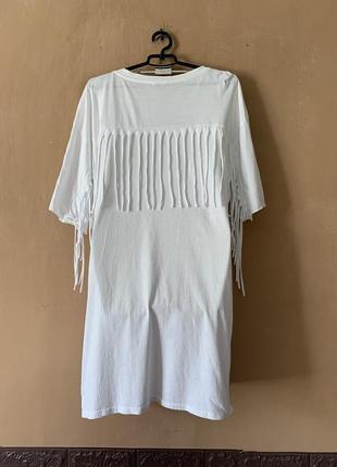 Платье с крыльями футболка платья белого цвета с бахромой на спине стильная натуральная ткань коттон размер 52 544 фото
