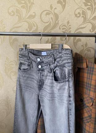 Zara трендовые джинсы в стиле гранж2 фото