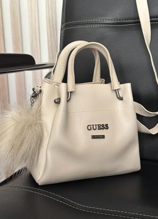 Бежевая сумочка guess9 фото