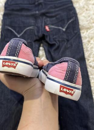 Кеды и лосины levi’s1 фото