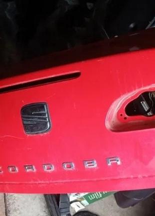 Крышка багажника ляда seat cordoba 6n 2008