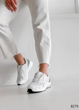 Белые с серым натуральные кожаные кроссовки с сеткой в сетку на толстой подошве2 фото