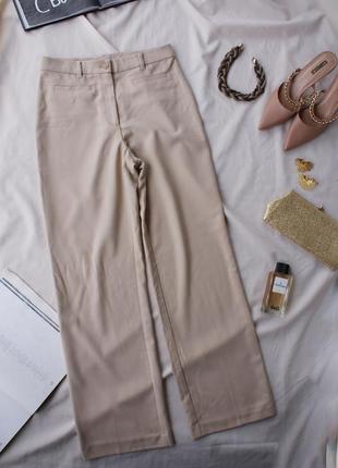 Базовые брендовые бежевые брюки от monki
