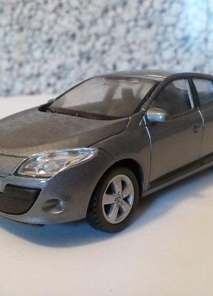 Рено меган 3 renault megane 3 машинка метал 1:43