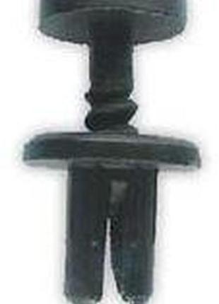 Клипса крепления накладки бампера на ауди