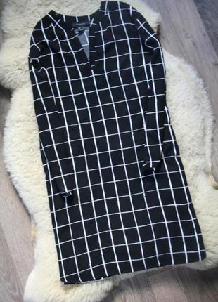 Плаття в клітку