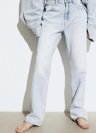 Светлые джинсы h&m