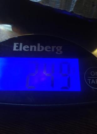 Две деревянный маски