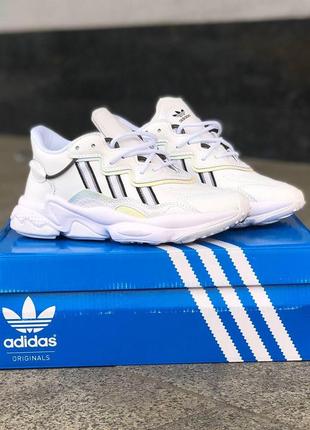 Кроссовки adidas ozweego женские белые