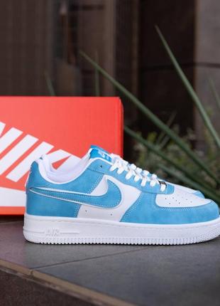 Шикарные nike air force white blue. верх-замш, подошва-полуэритан, прошитая.9 фото