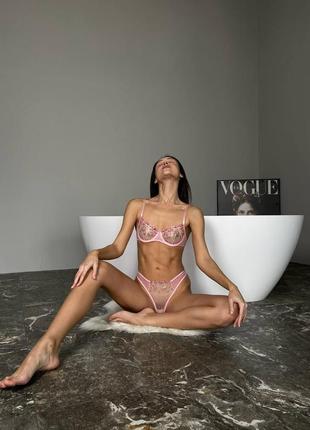 Сексуальний прозорий комплект жіночої нижньої білизни