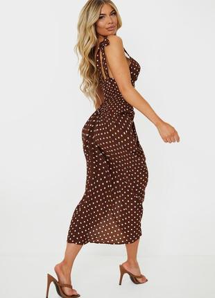 Распродажа платье prettylittlething миди asos горошек с драпировкой4 фото