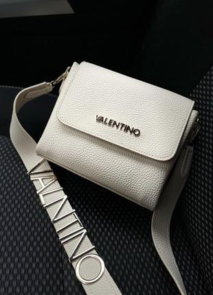 Сумка в стилі valentino