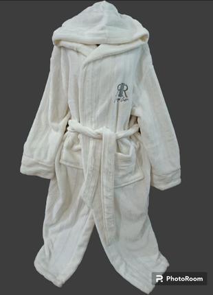 Плюш халатик на запах.