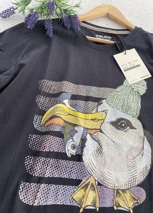 Прикольна футболка чоловіча з пеліканом l чорна з принтом2 фото