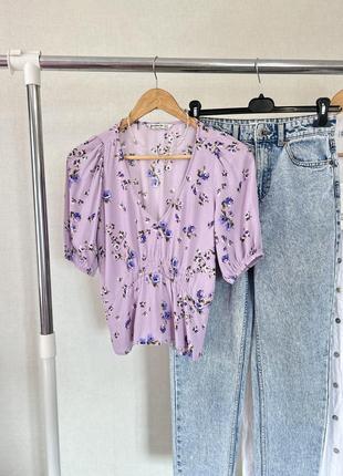 Фиолетовая блуза/топ в цветочный принт stradivarius