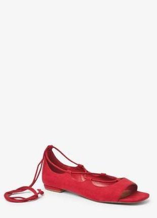Красные туфли с открытым носком и шнуровкой next размер 386 фото