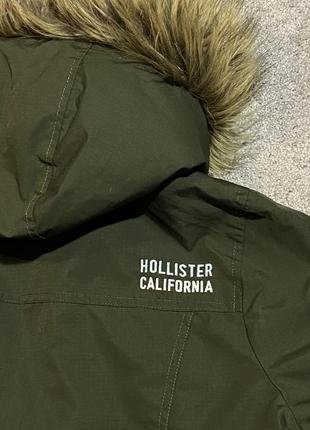 Жіночка куртка hollister california4 фото